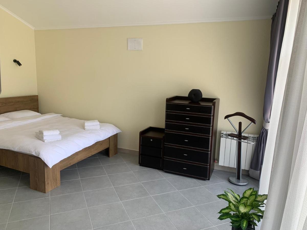 Zig Zag Hotel Kamjanyi Potoki Kültér fotó