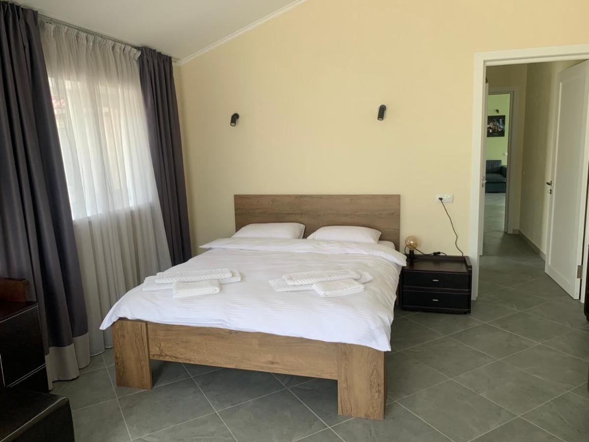 Zig Zag Hotel Kamjanyi Potoki Kültér fotó