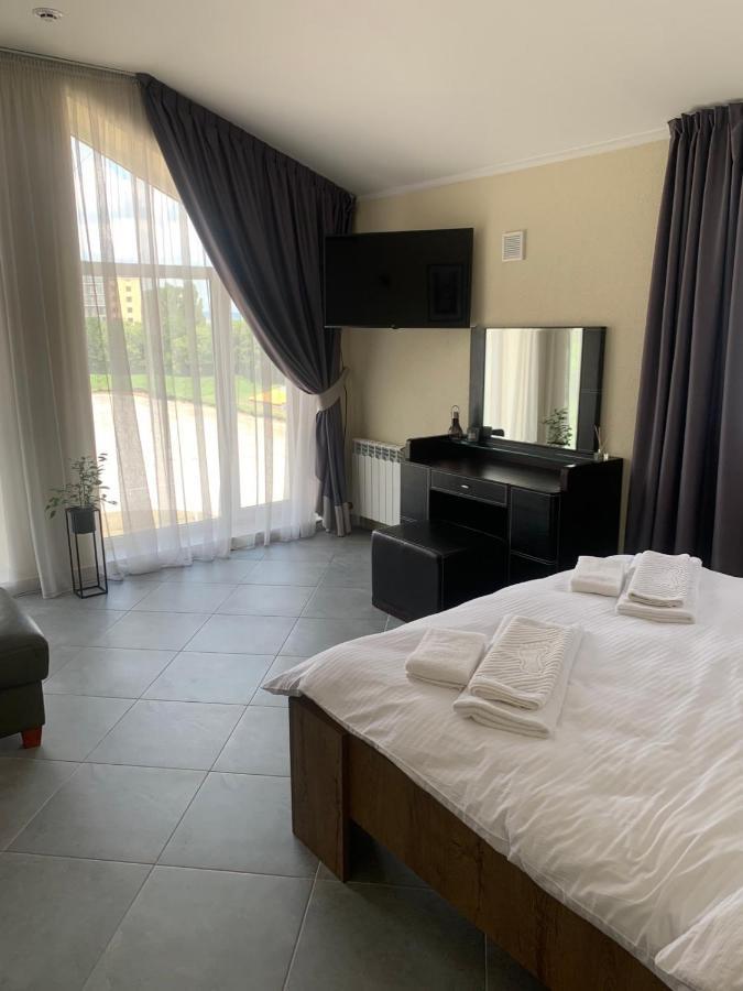Zig Zag Hotel Kamjanyi Potoki Kültér fotó