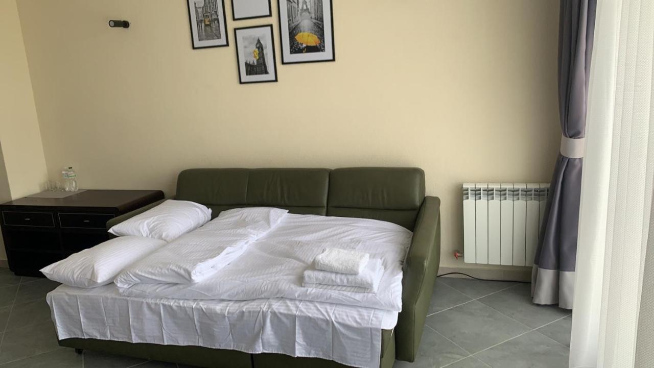 Zig Zag Hotel Kamjanyi Potoki Kültér fotó