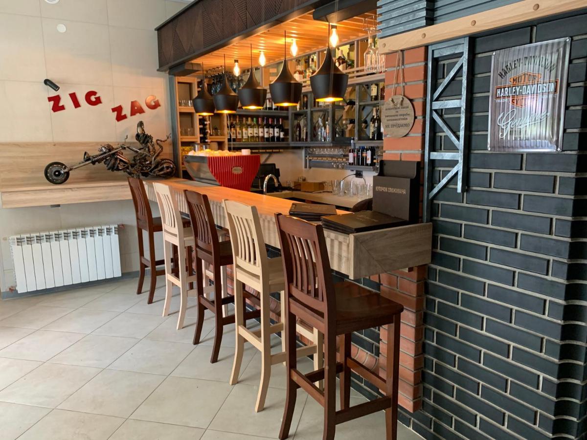 Zig Zag Hotel Kamjanyi Potoki Kültér fotó