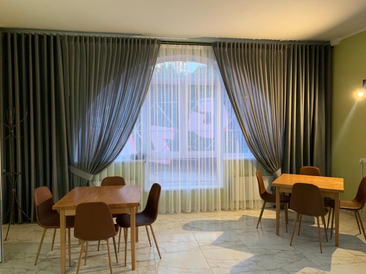 Zig Zag Hotel Kamjanyi Potoki Kültér fotó