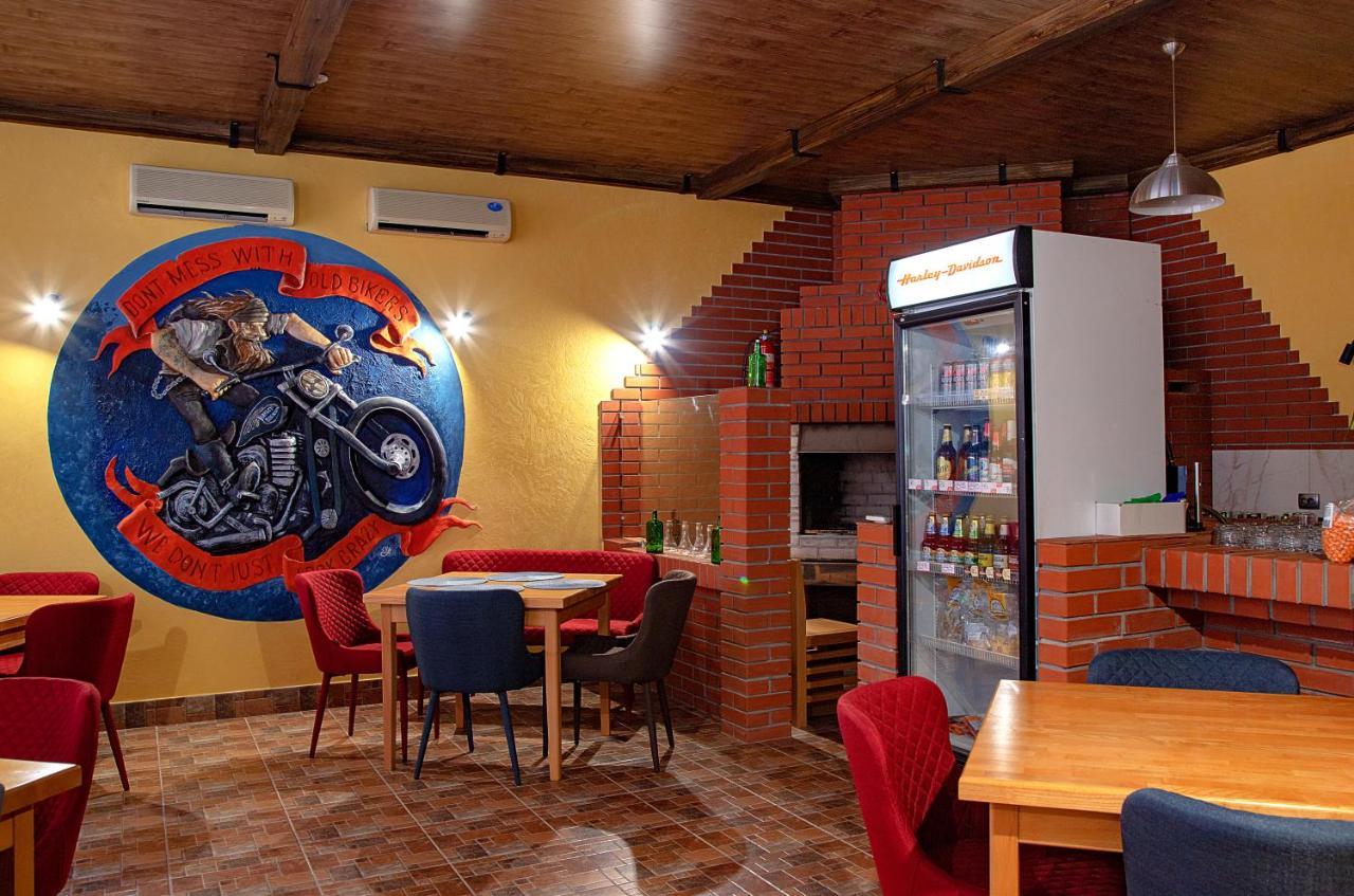 Zig Zag Hotel Kamjanyi Potoki Kültér fotó