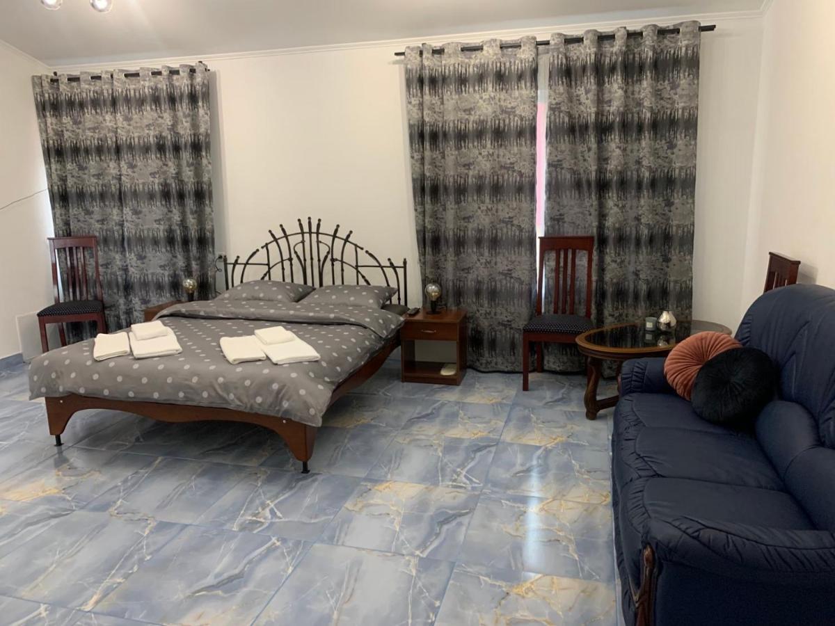 Zig Zag Hotel Kamjanyi Potoki Kültér fotó